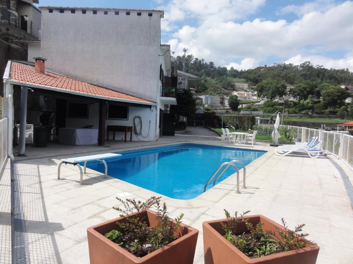 Vila Casa Do Abeto Carvalhosa Exteriér fotografie