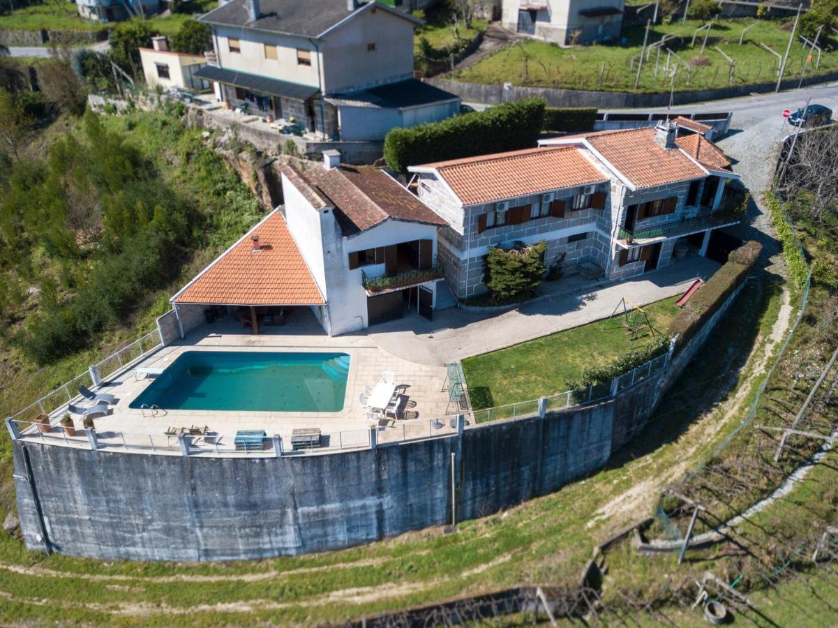 Vila Casa Do Abeto Carvalhosa Exteriér fotografie